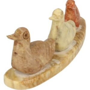 Speksteen 3 eendjes op strip 12 cm groen