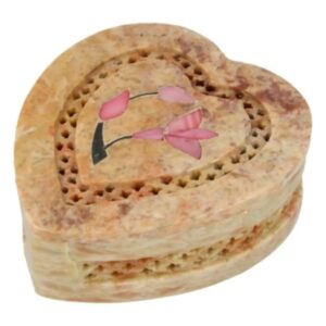Speksteen doosje hart met bloem / gaatjes 10 cm